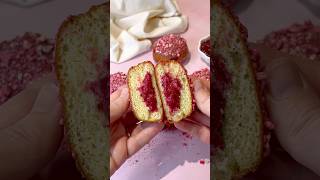 Beignets à la Framboise 😍 #beignets #framboise #patisserie #pastry #donuts