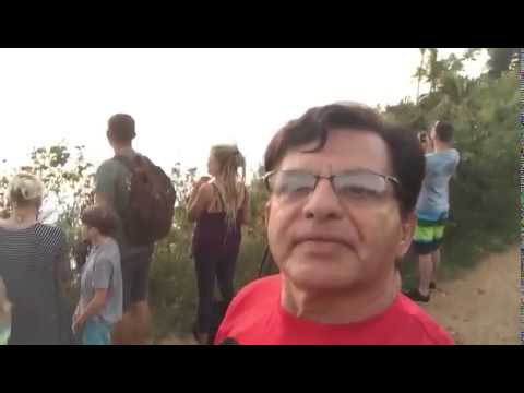 ONDAS GIGANTES NA PRAIA DE WAIMEA NO HAWAI