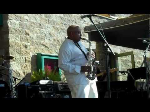 Albrigth - Gerald Albright Performs Winelight Live at Thornton Winery.