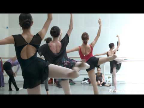 Dance class with the Bolshoi ballet