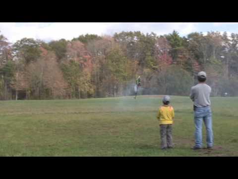 7 Year Old Justin Jee - Trex 700N RC Heli Flight - 2009 Oct 11