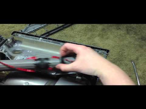 how to change belt on dyson dc17