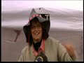 rabaue - so a sch�ner tag (der flieger) 2008

und i fliag, fliag, fliag wia a flieger,
bin so stark, stark, stark wia a tiger
und so gro�, gro�, gro� wia a giraffe
so hoch (wo-o-o)
und i spring, spring, spring immer wieder
und i schwimm, schwimm, schwimm zu dir n�ber
und i nimm, nimm, nimm di bei da hand,
weil ich dich mag
und ich sag:
