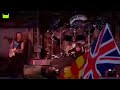 Bruce Dickinson falls (Donington 2007)