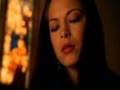 Smallville 4x1 lana touches isobels tomb