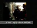 una grande esibizione del mitico tonino 'o bell fuori al bar tico. imperdibile!!! ecco a chi si � ispirato biagio izzo x creare bib�... michele attento! questo ti ruba il posto!!!