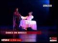 videos de Disabled sufi dancers put up a show on wheelchairs