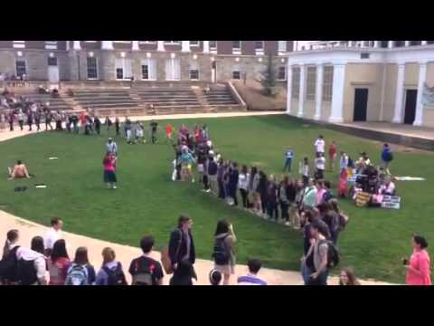 University of Virginia Students Respond to Protestors by Singing