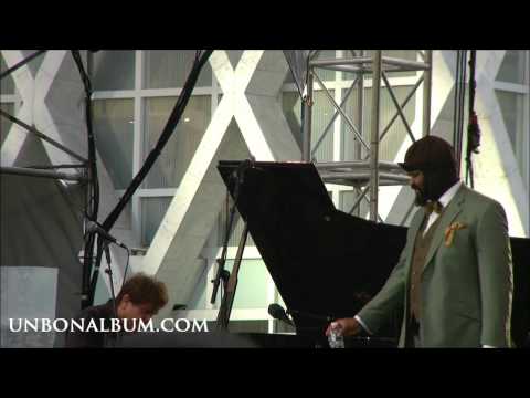 On My Way to Harlem - UN BON ALBUM ¤ ¤ ¤ Le site http://www.unbonalbum.com présente : Gregory Porter à La Défense Jazz festival Paris le 30 juin 2012 Titre extrait de l'albu...