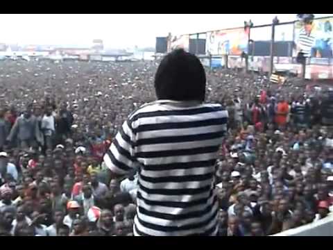 Werrason 2 jours concert Fikin Prince contre bill kalonji.flv Werrason 2 jours concert Fikin Prince contre bill kalonji.flv