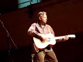 tommy-emmanuel-the-entertainer.html