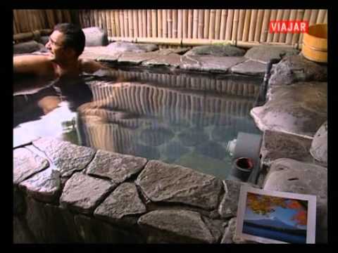 viajes - Documental de japón en que el protagonista visita Tokyo y sus alrededores. Su viaje abordará áreas tan diversas como lo son la gastronomía, las artes marcial...