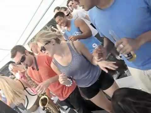 Frantic Sydney boat Party