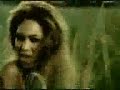 Beyonce kıvrak dansıyla yine kasıp kavuruyor...Hele hele hele Antepli...Yakışmıyor da deil hani ;)