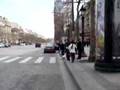 Arco del Triunfo y Av campos Eliseos video