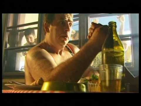 bend - Muzika i tekst: Goran Jakovljević Terry i Aleksandar Barać Aca Rezija spota: Dr. Nele Karajlić Montaza: Stevan Marić.