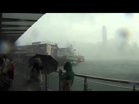 VIDEO: tormenta tropical Nesat inundó las costas de Hong Kong
