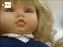 Fabrican muñecas de Infanta Leonor con uniforme escolar .