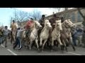 Lancement de la feria d'Arles - YouTube