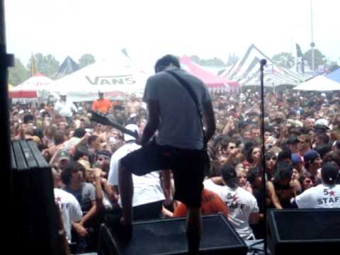 avengedxxromance - these videos were too short for theyre own, so i put them together :D Includes: Dogs Can Grow Beards All Over Still Fly @Houston Warped Tour 2009 July 3rd.