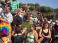 Chirajito es cargado hasta la tumba.AVI