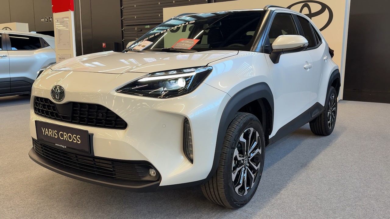 TOYOTA YARIS CROSS 2025/2026 - walkaround, specs & PRICE
