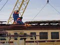 Niszczenie wraku EN56 w PKP Energetyka