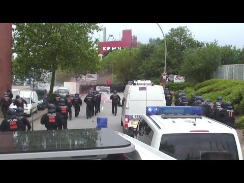 Mitgegangen - mitgefangen: Streit um Demo-Recht bei G20 | Panorama 3 | NDR