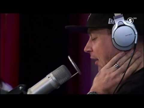 Petter - Radioplay: http://www.radioplay.se/#/nrj Facebook: https://www.facebook.com/NRJSweden YouTube: http://www.youtube.com/vaknafan Kanal 5: http://www.kanal5.se ...