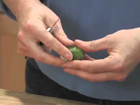 how to trim brussel sprouts