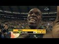 www.UniversalSports.com 2009, Brussels, Belgium, IAAF Golden League Track and Field, Jamaican Usain Bolt easily beats the field, and breaks Tyson Gays old track record at 19.57 seconds in the mens 200m. Wallace Spearmon took second. (Universal Sports, UniversalSports.com)