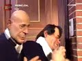 gui�oles de canal plus [lunes, 1 de diciembre de 2005]

temas:
- se estrella el helic�ptero de esperanza aguirre y mariano rajoy.
- primer transplante de cara.
- suben los tipos de inter�s.
- ronaldinho, laporta y florentino p�rez hablan del estado del real madrid y el bar�a.
- aznar dice que 
