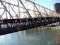 vue de nyc depuis le telepherique reliant roosevelt island et manhattan