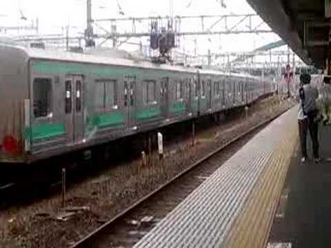 川越車セ２０５系配給輸送列車大宮据付（途中まで）