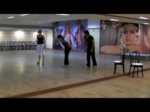 Kites Behind The Scenes - Kangana and Hrithik Rehearsal 
