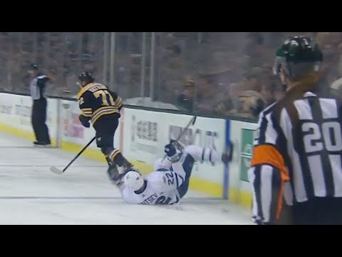 Video: Bruins' Vatrano lays thunderous hit on Maple Leafs' Zaitsev