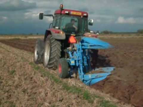 www.trekkertrekker.nl- Ploegen met de Case MX 120 met Lemken 3 Schaar !