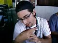 Calistro comendo o olhos do siri