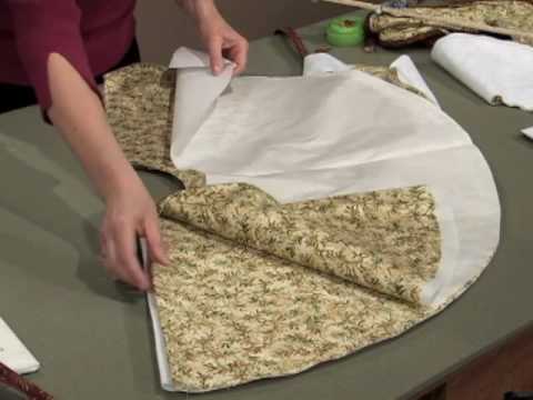 how to make a tree skirt