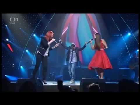 debbi - Záznam živého vystoupení Lipa s K. M. Tichou a Debbi (Za doporovodu DJ: ODD, kytara: M. Ledvina) z předávání cen akademie populární hudby Anděl 2012. songy: ...