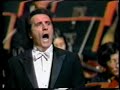 Franco Corelli sings \"La donna e mobile\"