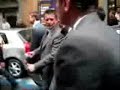 Quelli che urlano Stronzo a Berlusconi