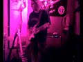 este v�deo de la genial actuaci�n de los p�rpel, es cortes�a de darix --bajista rockero-, quien lo grab� en el honky tonk de madrid el 30-05-2008.
como las cosas buenas no pueden estar escondidas, ah� va una enana muestra de lo que este enorme grupo es capaz ofrecer en directo, todo alma y ritmazo.
los p�rpel son:
voz: toni menguiano
guitarra: jaume pla
bajo: tony ferrer
teclado: boris kurtev
bateria: bernardo ballester
... y por supuesto, los fans. saludos a todos nosostros, de m.carmen