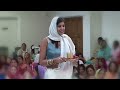 On March 6, 2009, Nishen  Daisy held their first ceremony at The Sikh Center of Orange County in Santa Ana. Daisy wore a stunning magenta and deep green lehnga accented with detailed gold embroidery. The groom arrived on a horse to the sounds of a live dhol player as his friends and family danced and cheered. The bridesmaids walked into the ceremony area dressed in baby blue cholis and white lehngas and dupattas. After the ceremony concluded, Daisy changed into a bright turquoise and baby ...