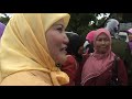 Puteri UMNO apologising to Anwar Ibrahim