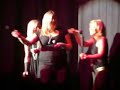 kelly-clarkson-happy-birthday-to-jill-glasgow-1832008.htm