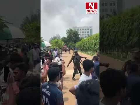 উত্তরায়  বিমান বাহিনীর প্রশিক্ষণ বিমান বিধ্বস্তের ঘটনায় হতাহতদের উদ্ধার করছে সেনাবাহিনী