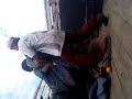 comiendose al 