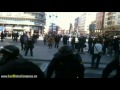 www.lasmalaslenguas.es 20 de Febrero de 2012. Brutales cargas policiales en los alrededores del Instituto Lluís Vives de Valencia. 27 detenidos y varios heridos, entre ellos menores, por la salvaje actuación policial. Las mentiras de la versión policial, y la vergonzosa actuación de la delegada del Gobierno calificando de 