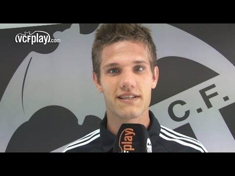 Bruno Zuculini te invita a seguir su presentación EN DIRECTO en VCFplay